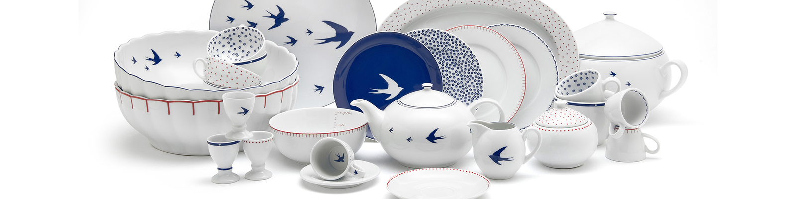 Vyšívaný porcelán